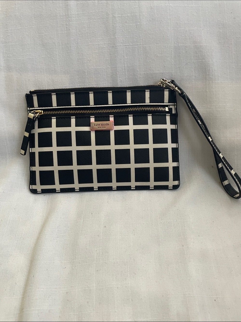 Kate Spade Black & White Squares 2 Zipper Wristlet Logo has Coloration